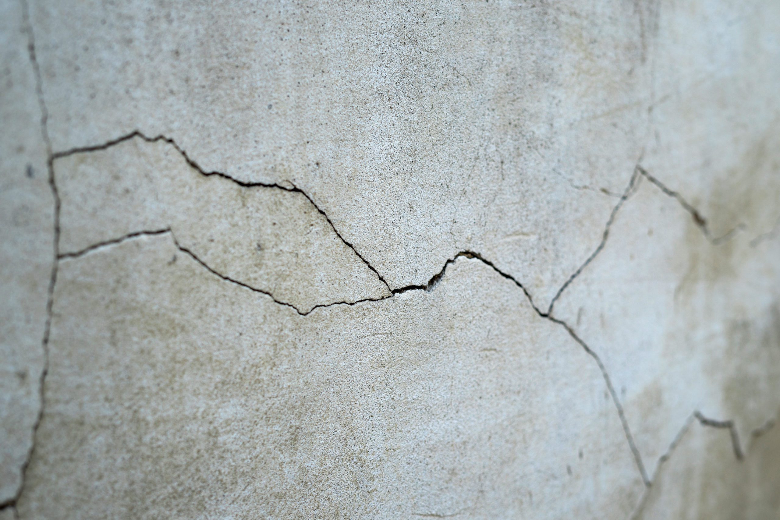 When Is a Foundation Crack Serious? Rescon Basement Solutions